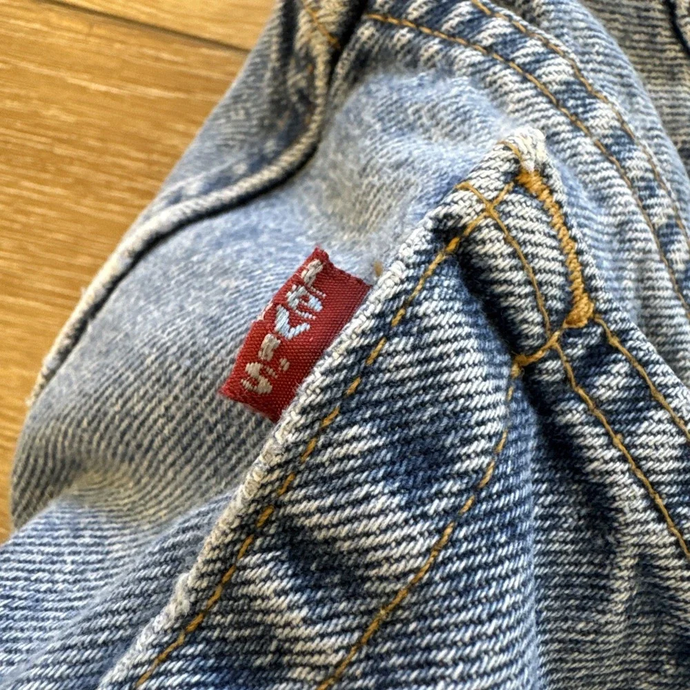 Vintage Levis 550 Jeans Mens 34 x 30 Relaxed Fit Straight Leg Denim 90s‎